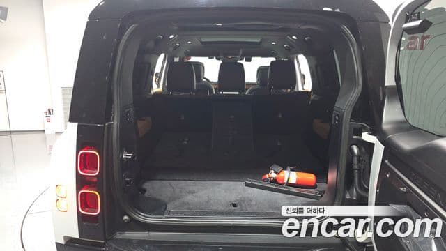 Land Rover Defender 2023 — Photo 3/20
