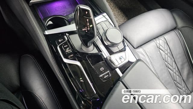 BMW 5 Series 2020 — Şəkil 2/20