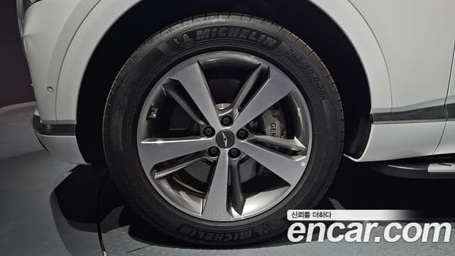 Genesis GV80 2022 — ფოტო 5/20