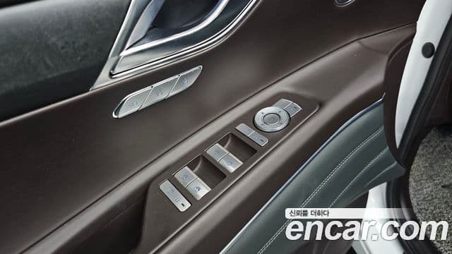 Genesis GV80 2022 — ფოტო 18/20
