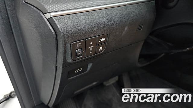 Kia K5 2022 — Şəkil 17/20