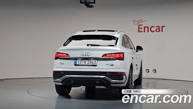 Audi Q5 2023 — Фото 4/20