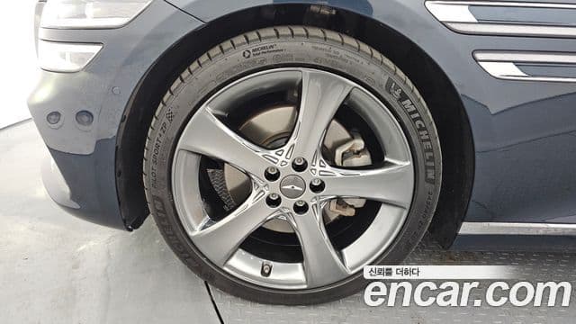 Genesis G80 2020 — Photo 19/20