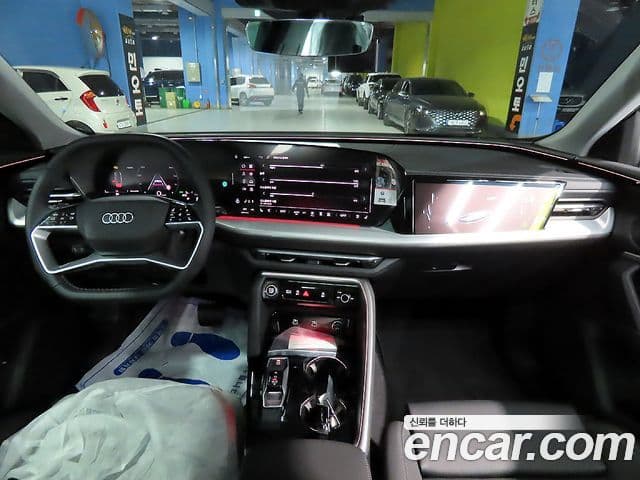 Audi Q5 2025 — Photo 6/20