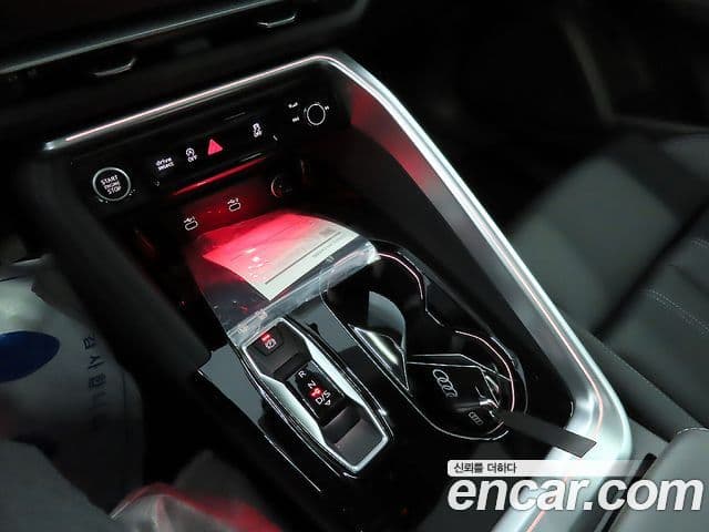 Audi Q5 2025 — Photo 7/20