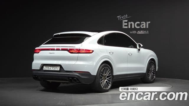 Porsche Cayenne 2020 — Фото 1/20
