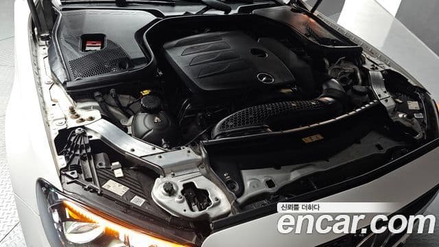 Mercedes-Benz E-Class 2022 — ფოტო 5/20