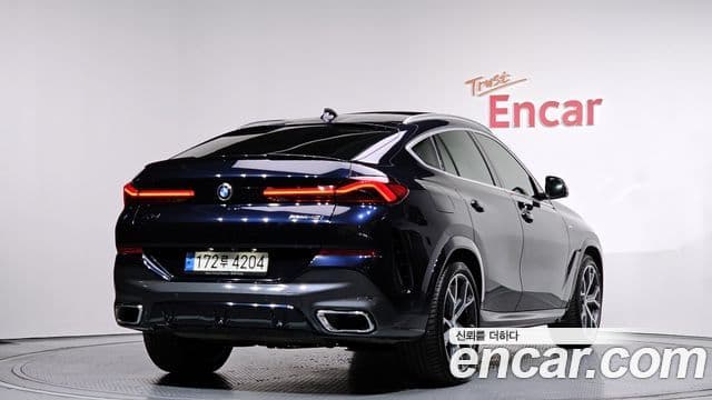 BMW X6 2021 — Photo 18/20