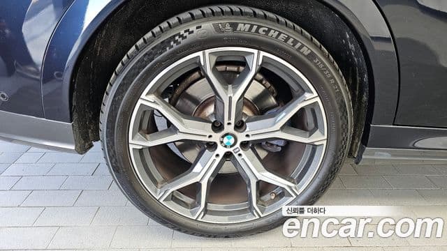 BMW X6 2021 — Photo 15/20