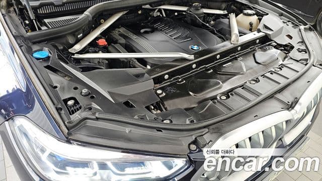 BMW X6 2021 — Photo 2/20