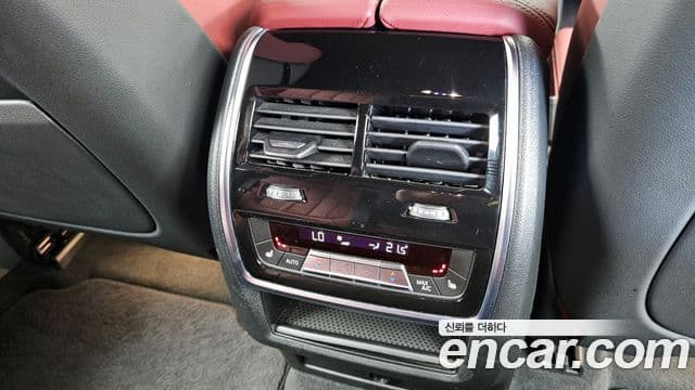 BMW X6 2021 — Photo 12/20
