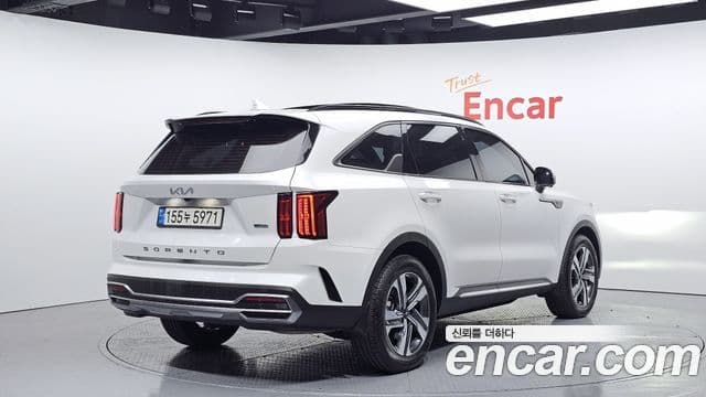 Kia Sorento 2021 — Фото 2/20