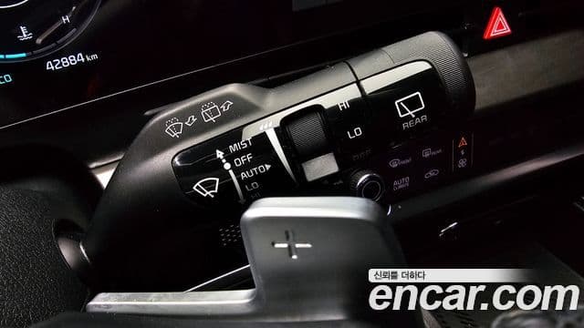 Kia Sportage 2023 — Şəkil 16/20