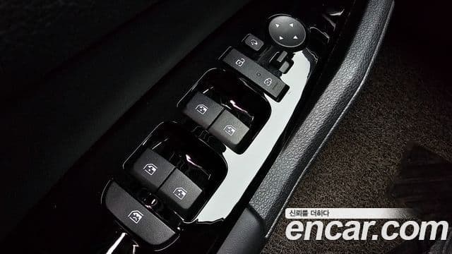 Kia Sportage 2023 — Şəkil 17/20