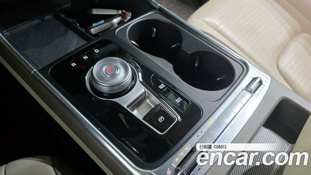 Kia Carnival 2024 — Şəkil 9/20