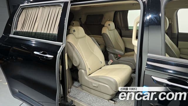 Kia Carnival 2024 — Şəkil 12/20