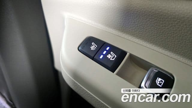Kia Carnival 2024 — Şəkil 19/20