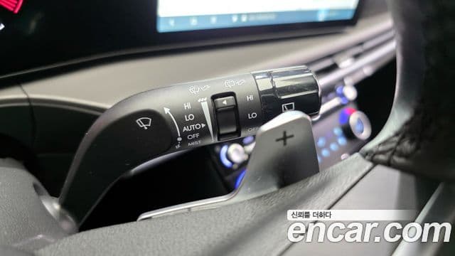 Hyundai Santa Fe 2024 — ფოტო 17/20