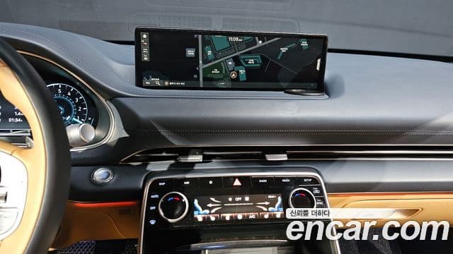 Genesis GV80 2021 — ფოტო 14/20