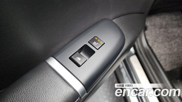 Hyundai Grandeur 2022 — Şəkil 18/20
