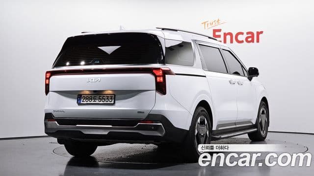 Kia Carnival 2024 — ფოტო 2/20