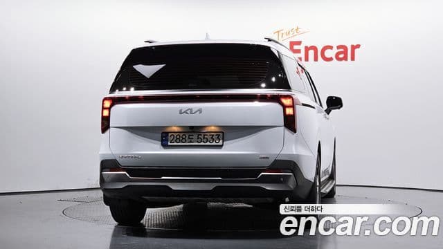 Kia Carnival 2024 — ფოტო 4/20