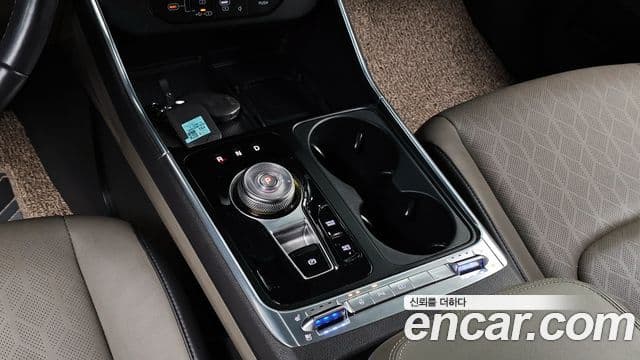 Kia Carnival 2024 — ფოტო 9/20