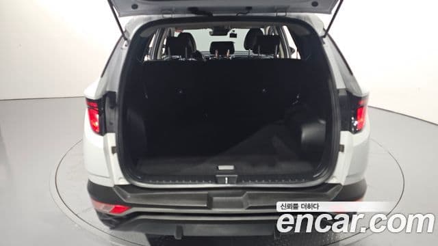 Hyundai Tucson Hybrid 2022 — Photo 14/20