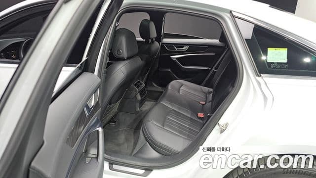 Audi A6 2023 — Şəkil 11/20