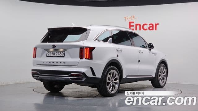 Kia Sorento 2020 — Фото 2/20