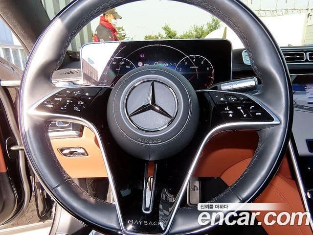 Mercedes-Benz S-Class 2024 — ფოტო 16/20