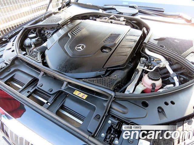 Mercedes-Benz S-Class 2024 — ფოტო 18/20