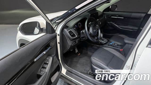 Kia Seltos 2021 — Şəkil 10/20