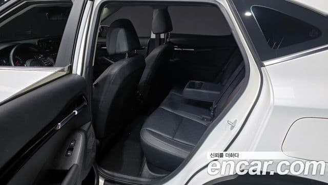 Kia Seltos 2021 — Şəkil 11/20