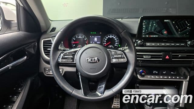 Kia Seltos 2021 — Şəkil 13/20