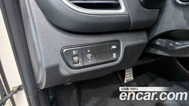 Kia Seltos 2021 — Şəkil 15/20