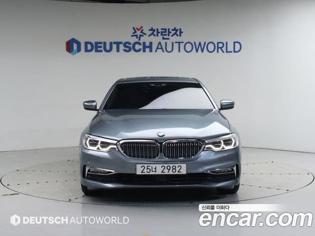 BMW 5 Series 2018 — ფოტო 2/20