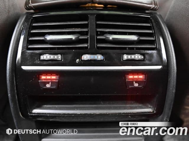 BMW 5 Series 2018 — ფოტო 16/20
