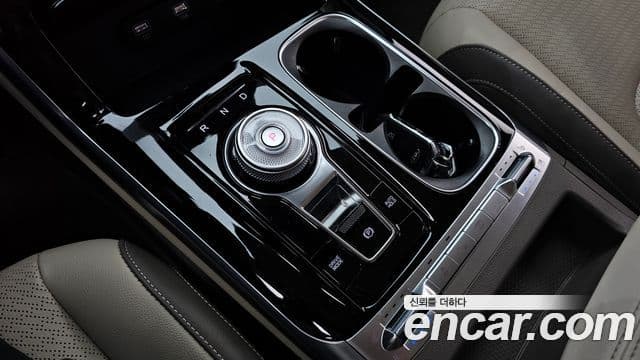Kia Carnival 2021 — Şəkil 9/20