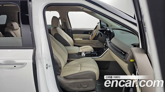Kia Carnival 2021 — Şəkil 10/20