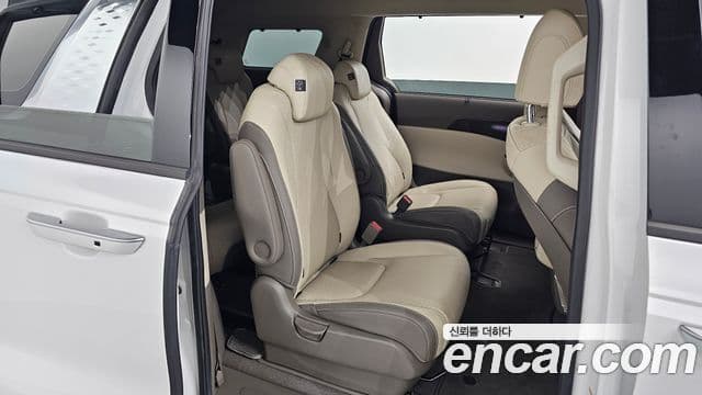 Kia Carnival 2021 — Şəkil 12/20