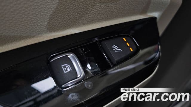 Kia Carnival 2021 — Şəkil 18/20