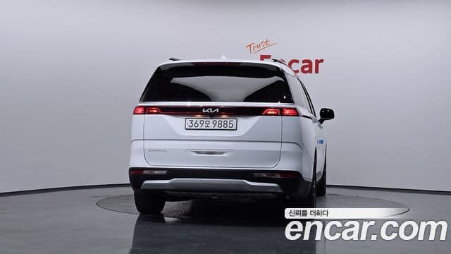 Kia Carnival 2023 — Фото 4/20