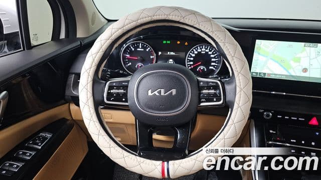 Kia Carnival 2023 — Фото 13/20