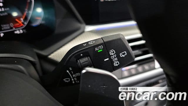 BMW X5 2021 — ფოტო 15/20