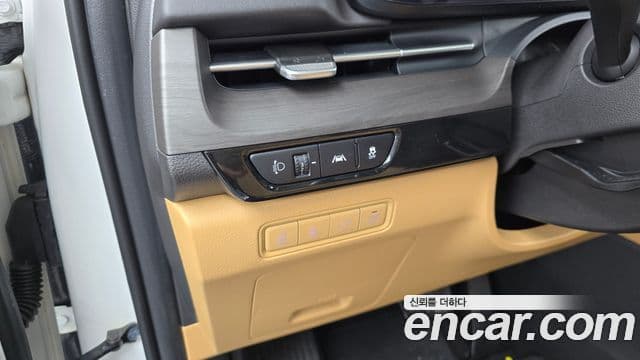 Kia Carnival 2022 — Photo 7/20