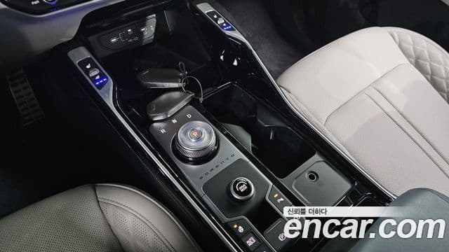 Kia Sorento 2023 — ფოტო 9/20