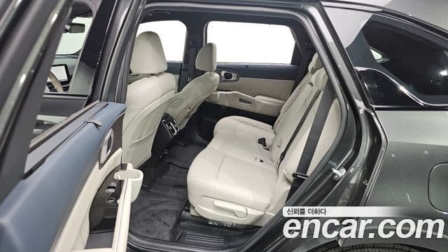 Kia Sorento 2023 — ფოტო 11/20