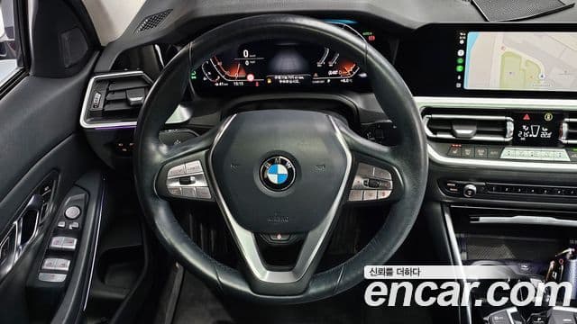 BMW 3 Series 2021 — ფოტო 14/20