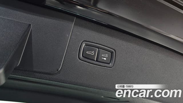 Porsche Cayenne 2023 — Фото 18/20